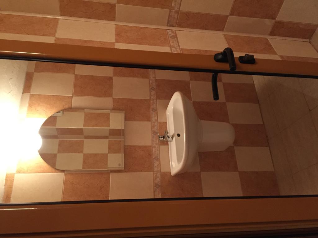 Paunovi Guest House Primorsko Bagian luar foto